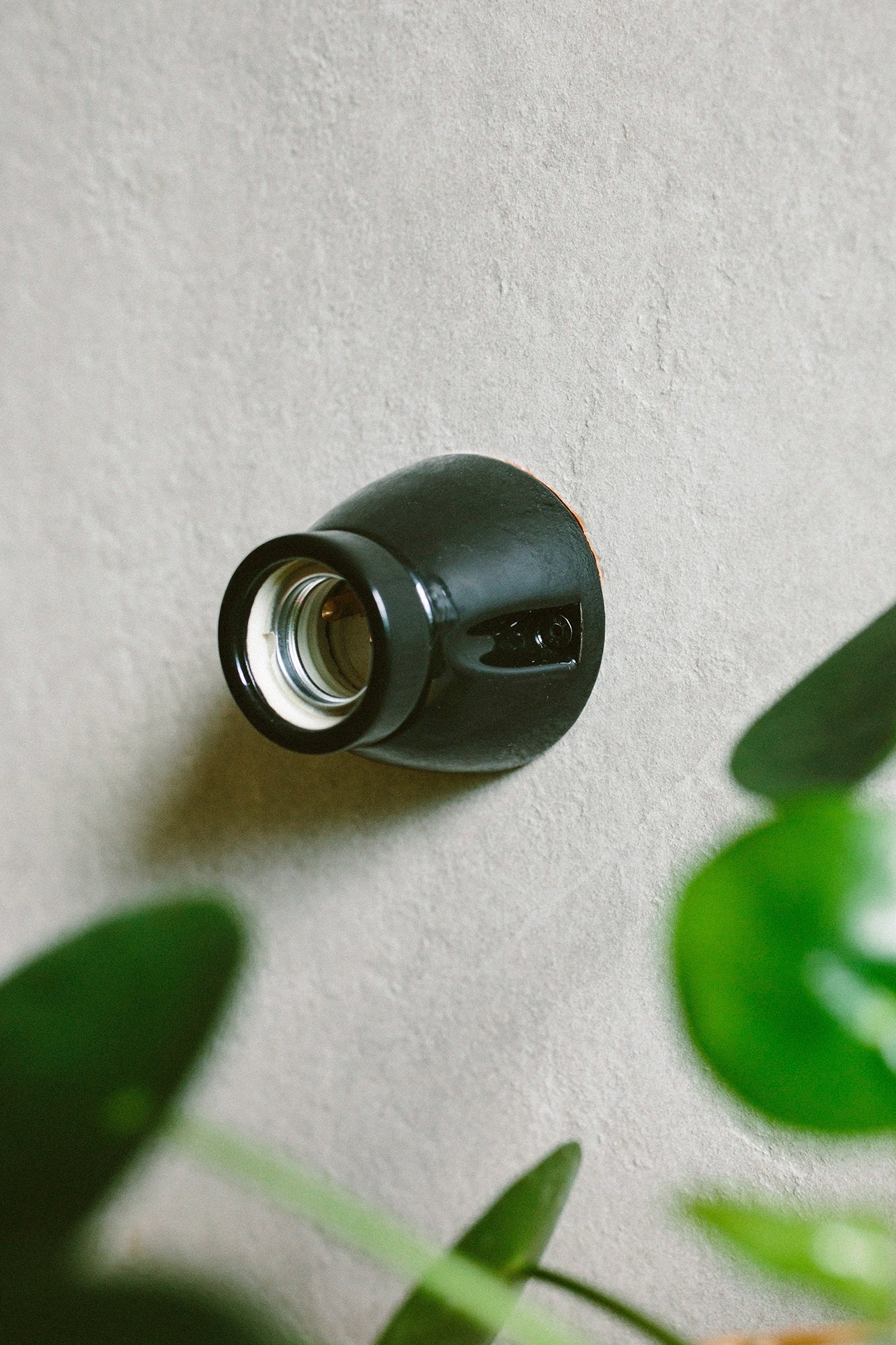 Lampenfassung 01 Rund Porzellan stiik Schwarz